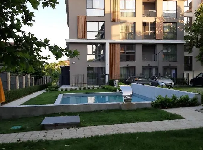 Deluxe 7 Szent Konstantin és Elena