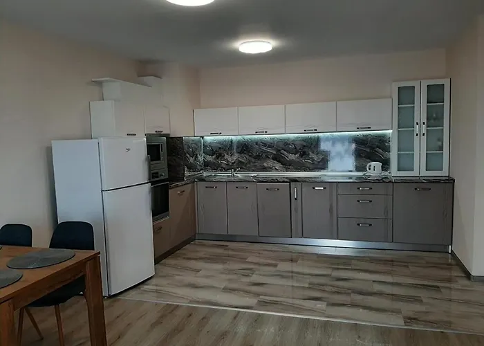 Deluxe 7 Szent Konstantin és Elena