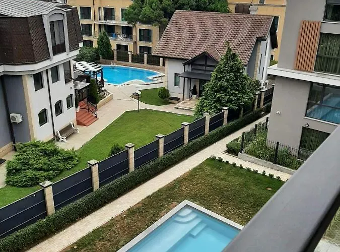 Deluxe 7 Szent Konstantin és Elena